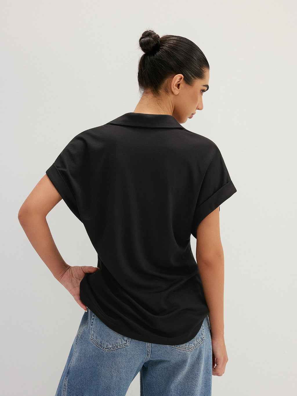 Hollow Out Collared V Neck Short Sleeve Top