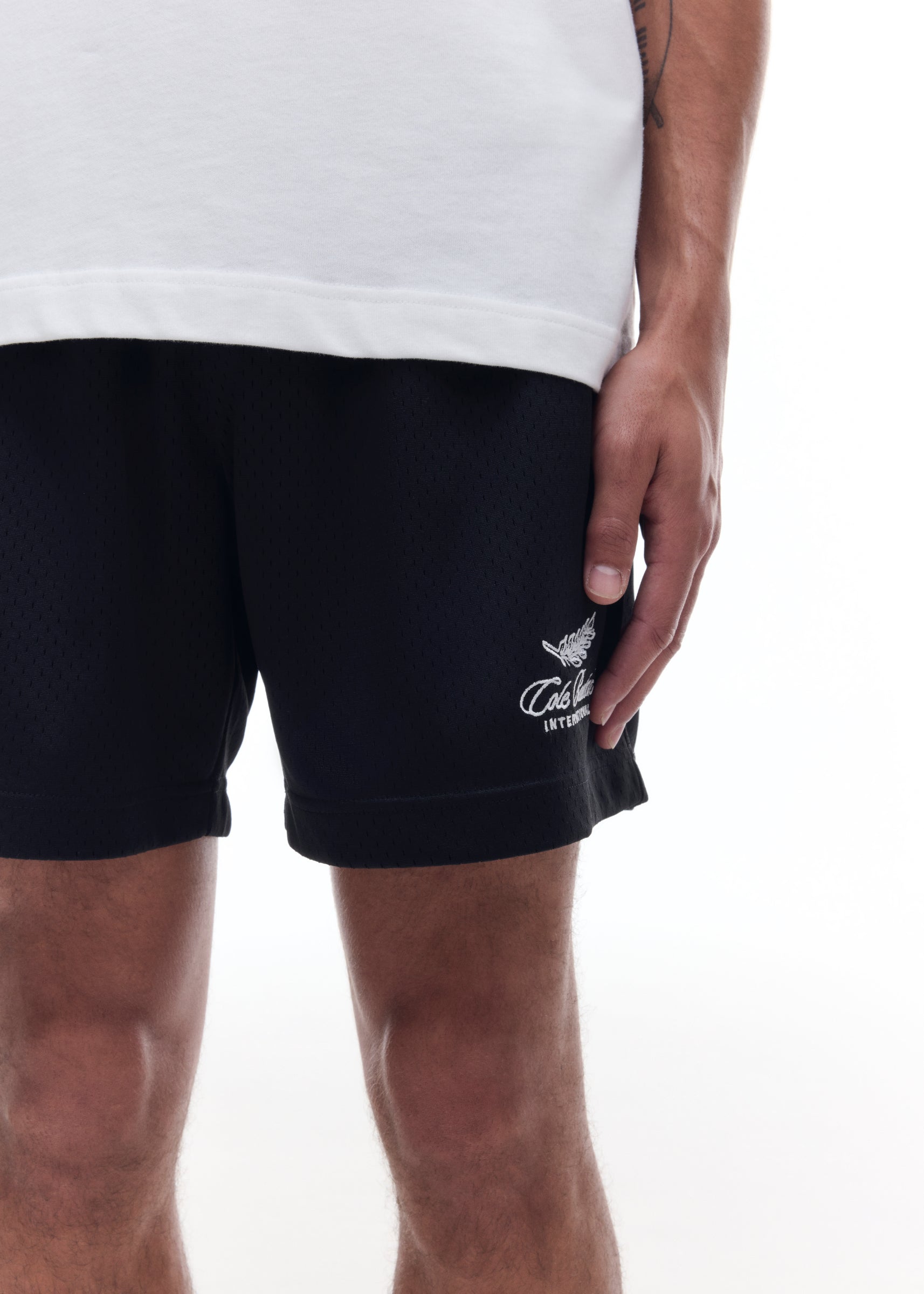 INTERNATIONAL MESH SHORTS