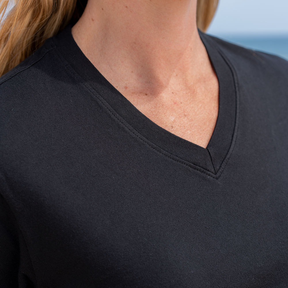 Short Box Tee V-neck