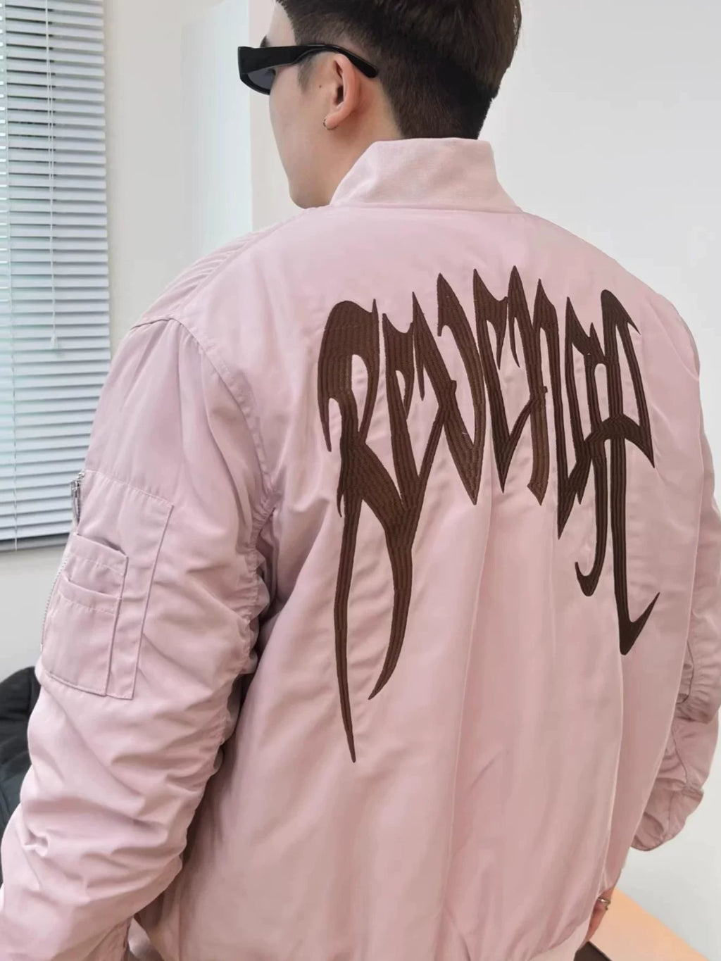 Reverse autumn and winter jacket with European and American embroidery letters, niche design, trendy ins jacket, men's zipper loose top (2)