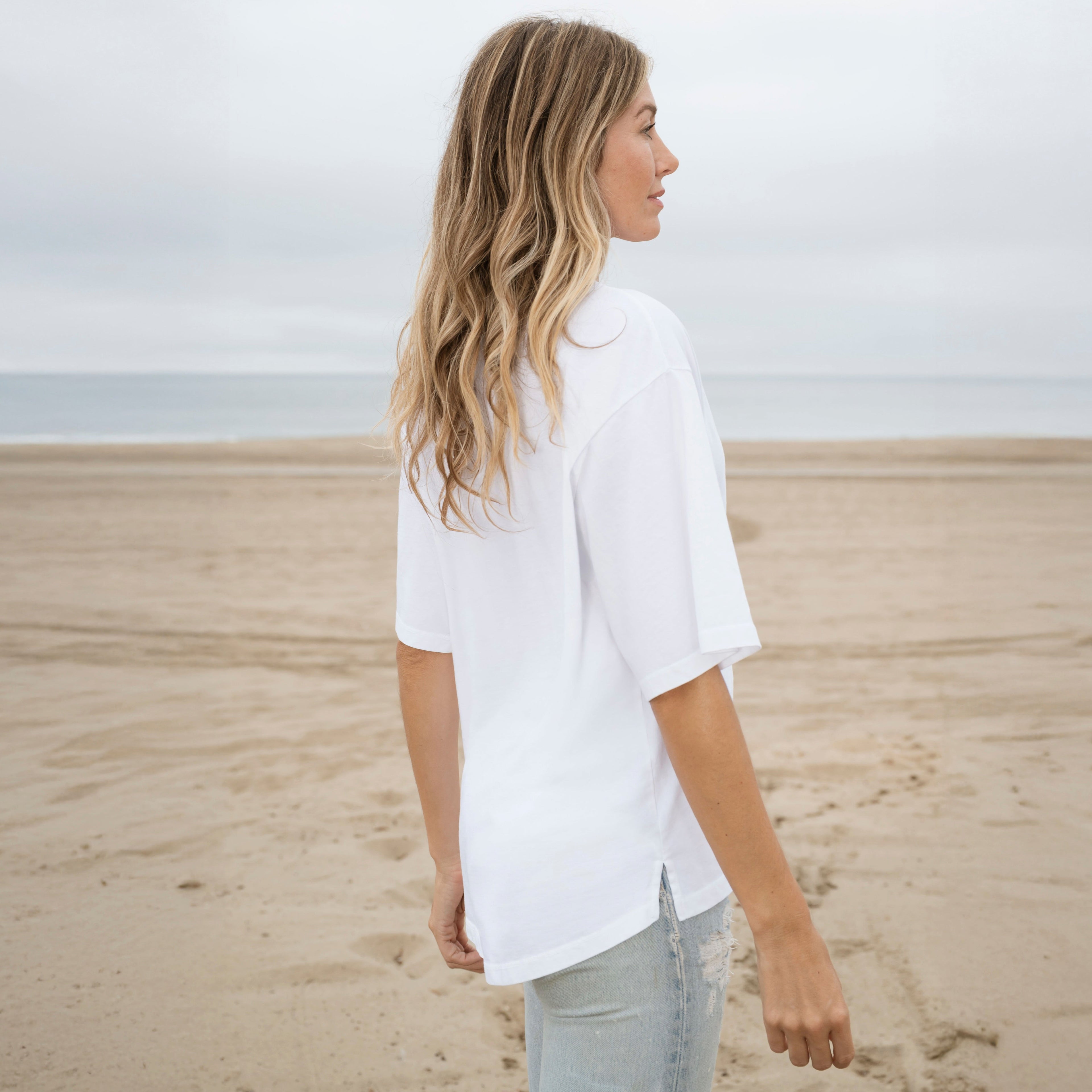 Womens Relaxed Fit Curved Hem Heavyweight Tee